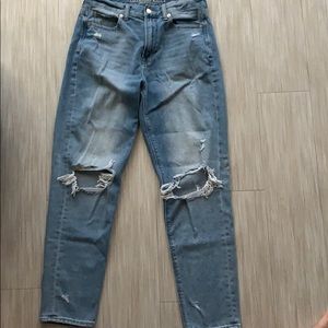 American Eagle Mom Jean